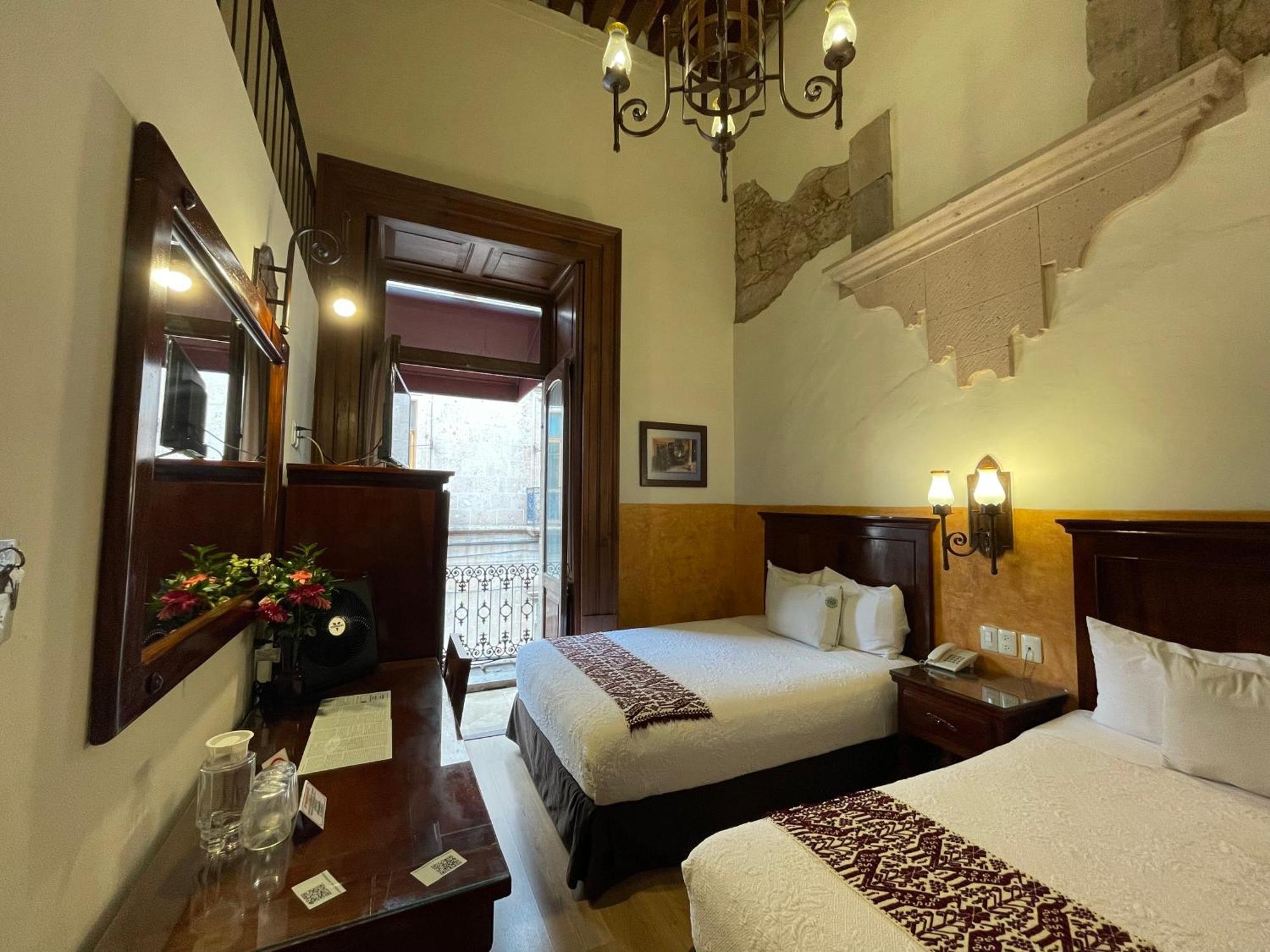 Hotel Historia موروليا المظهر الخارجي الصورة